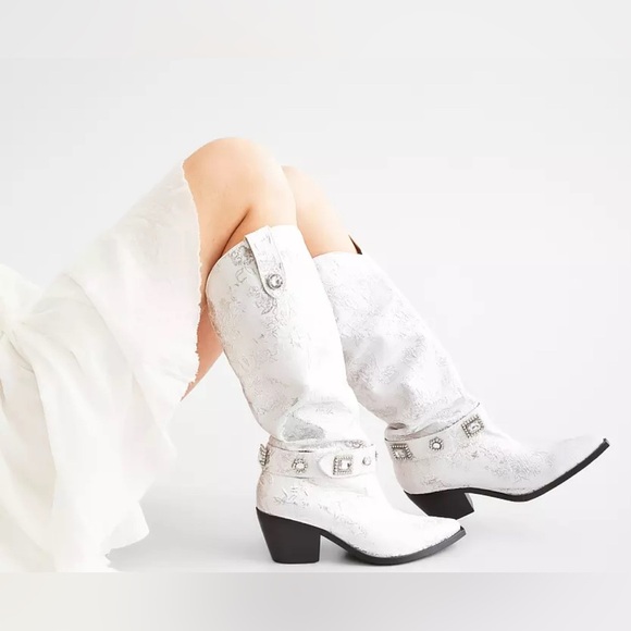 AZALEA WANG Bavani Rhinestone Silver and White Western Boot New in Box Sz 10 - Picture 1 of 12